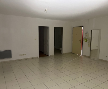 Location Appartement 2 pièces Saint-Just-en-Chaussée (60130) - SAINT JUST EN CHAUSSEE