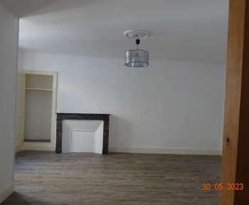 Location Maison de ville 3 pièces La Châtre (36400) - Entièrement rénovée