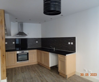 Location Maison de ville 3 pièces La Châtre (36400) - Entièrement rénovée