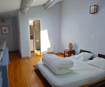 Location Appartement 2 pièces L'Isle-sur-la-Sorgue (84800) - centre ville