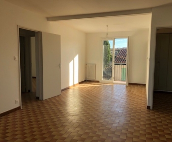 Location Appartement 4 pièces L'Isle-sur-la-Sorgue (84800) - Résidence Lou Félibre
