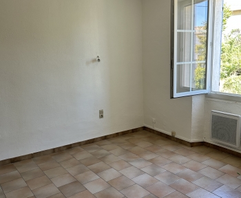 Location Appartement 2 pièces Gréasque (13850) - CENTRE VILLE