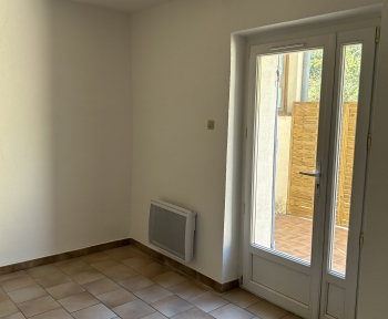 Location Appartement 2 pièces Gréasque (13850) - CENTRE VILLE