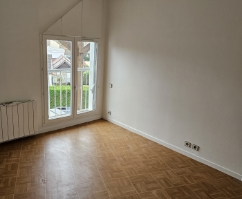 Location Appartement 2 pièces Saint-Nom-la-Bretèche (78860)