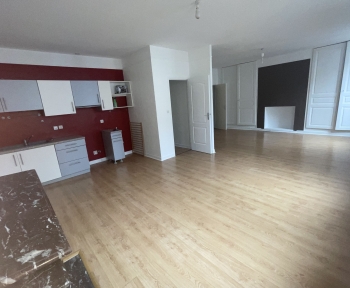 Location Appartement 5 pièces Châlons-en-Champagne (51000) - 19 rue d'Orfeuil 