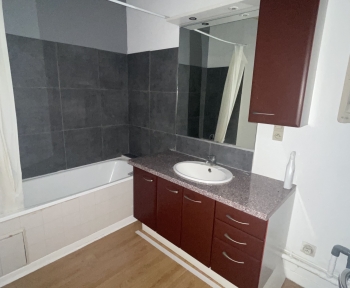Location Appartement 5 pièces Châlons-en-Champagne (51000) - 19 rue d'Orfeuil 