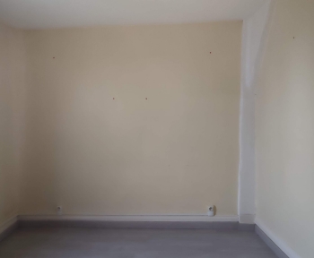 Location Appartement ancien 3 pièces Sainte-Menehould (51800) - centre ville