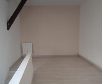 Location Appartement ancien 3 pièces Sainte-Menehould (51800) - centre ville