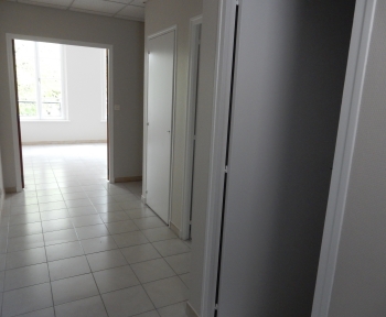 Location Appartement 3 pièces Sézanne (51120)