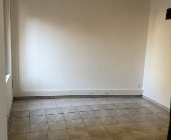 Location Studio 1 pièce Doullens (80600) - Rue Eugène Andrieux 