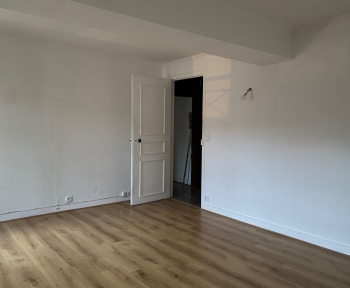 Location Appartement 3 pièces Senlis (60300) - SENLIS CENTRE VILLE