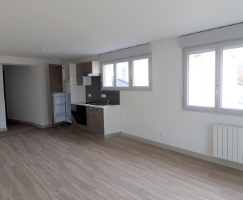 Location Appartement 3 pièces Cérans-Foulletourte (72330)