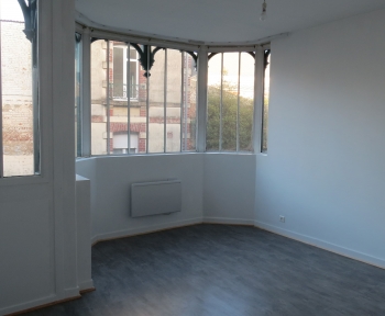 Location Appartement 4 pièces Saint-Quentin (02100) - Centre ville