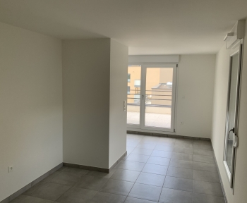 Location Appartement 2 pièces Illkirch-Graffenstaden (67400) - PROCHE COMMERCES